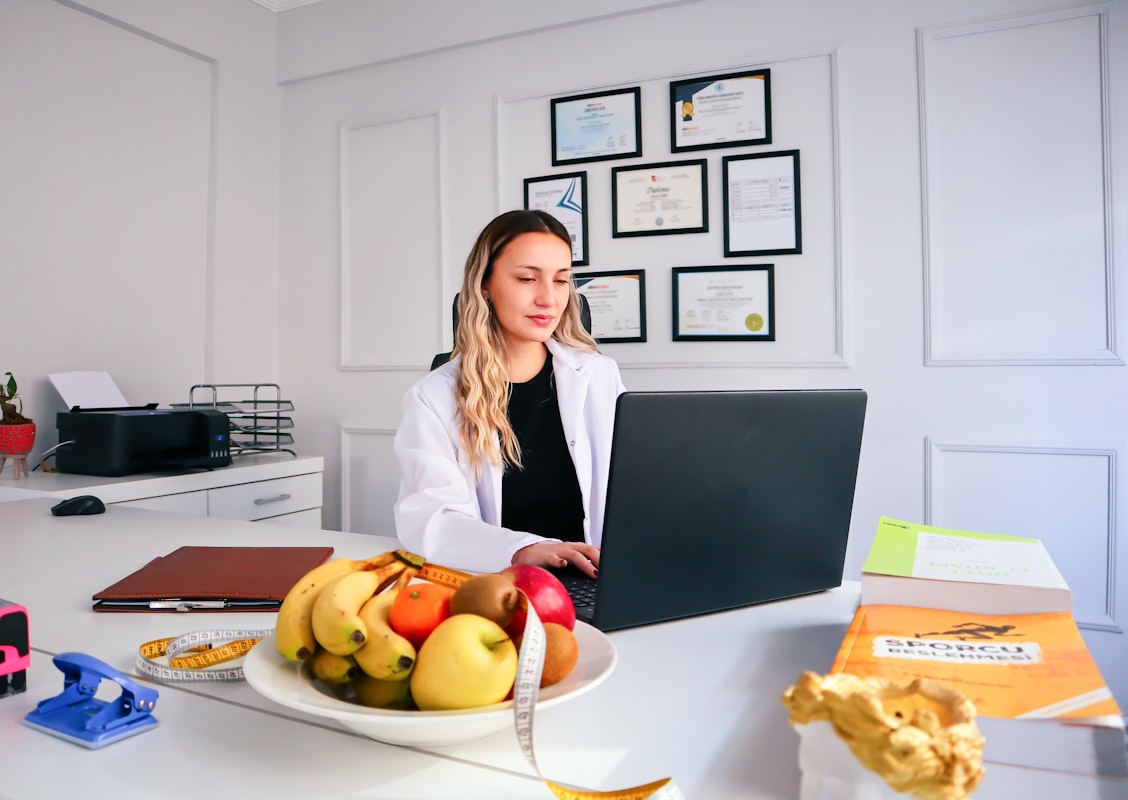 Nutritionist consultation session